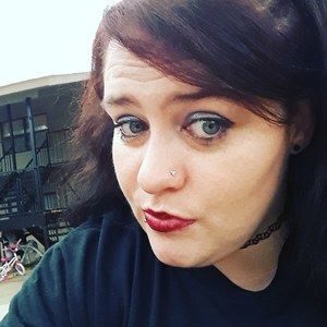 Meet your Posher, Constance